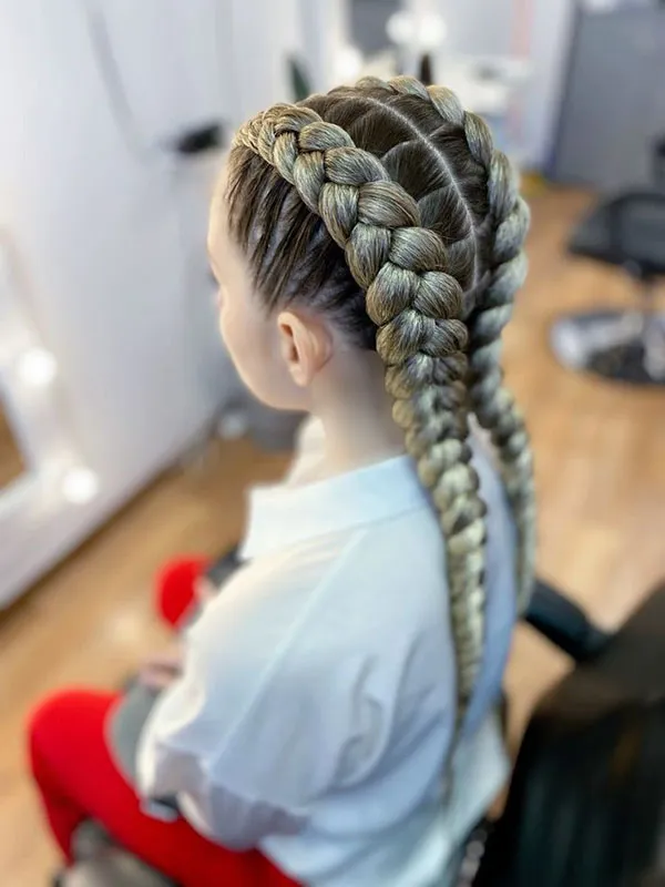 Girls hair weave model 30