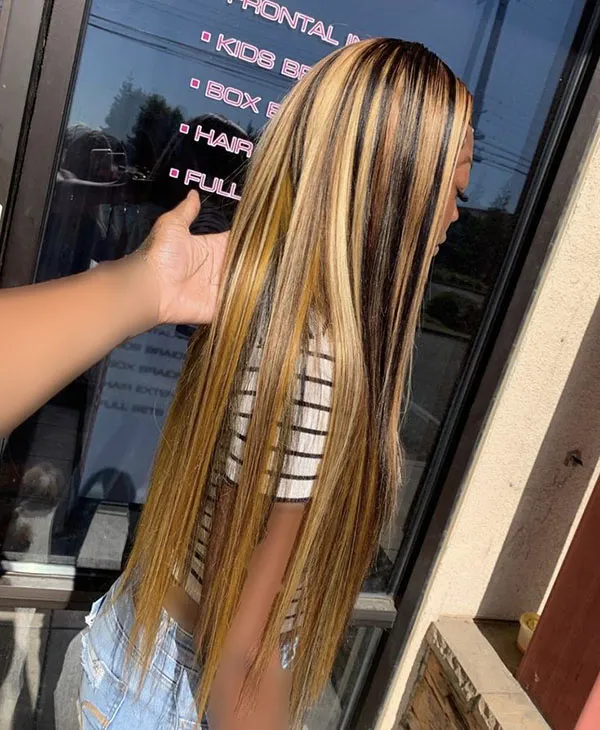 هایلایت مو عسلی دخترانه | ظاهری گرم، شیک و دخترونه برای 1404! 32 Honey hair highlights 23