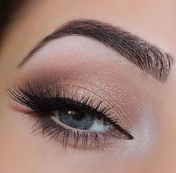 مدل میکاپ چشم لایت دخترانه | 25 مدل ترندی و خاص که همین الان باید ببینی! 6 Light eye makeup 1