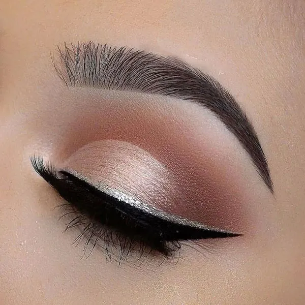 مدل میکاپ چشم لایت دخترانه | 25 مدل ترندی و خاص که همین الان باید ببینی! 15 Light eye makeup 10