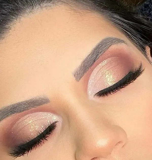 مدل میکاپ چشم لایت دخترانه | 25 مدل ترندی و خاص که همین الان باید ببینی! 32 Light eye makeup 28