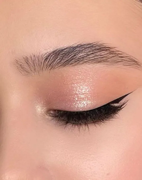 مدل میکاپ چشم لایت دخترانه | 25 مدل ترندی و خاص که همین الان باید ببینی! 11 Light eye makeup 8