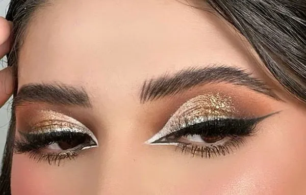 34 مدل میکاپ چشم خطی دخترانه برای همه فرم چشم؛ترند جذاب امسال که همه میزنن! 22 Lined eye makeup 18