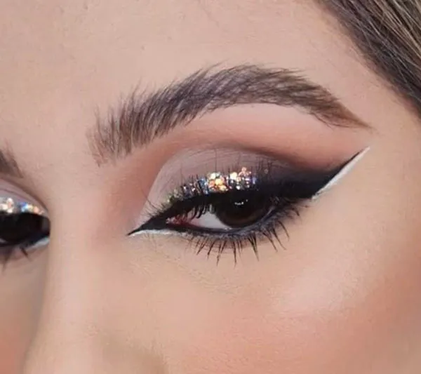 34 مدل میکاپ چشم خطی دخترانه برای همه فرم چشم؛ترند جذاب امسال که همه میزنن! 32 Lined eye makeup 28