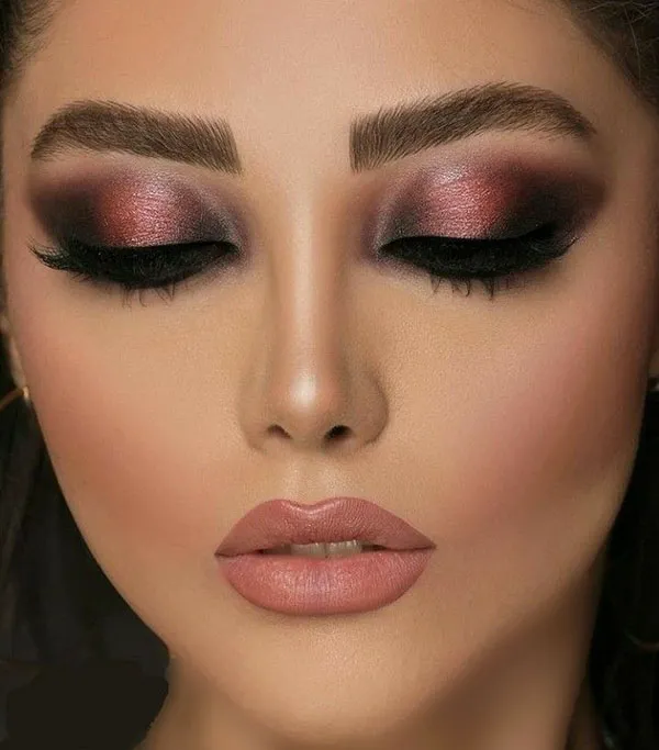 جدیدترین میکاپ با چشم بسته 1404؛ چالش جذاب و پرخنده این روزهای شبکههای اجتماعی ! 15 Makeup with eyes closed 11