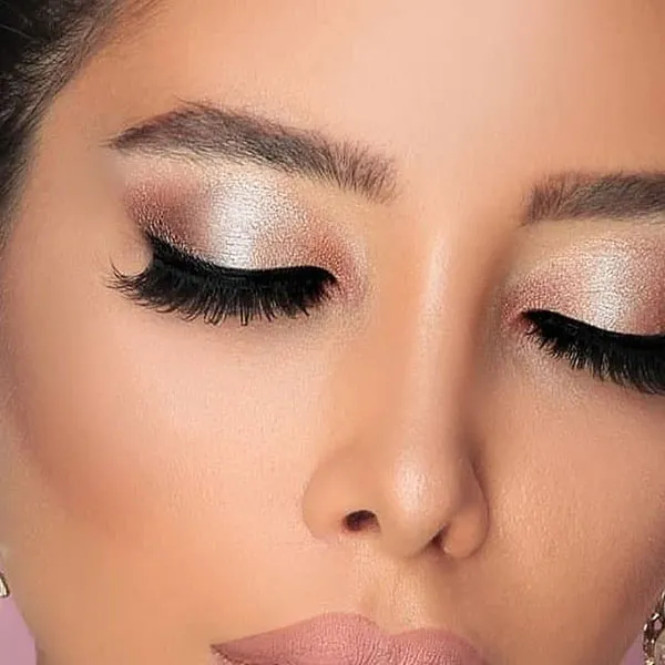 جدیدترین میکاپ با چشم بسته 1404؛ چالش جذاب و پرخنده این روزهای شبکههای اجتماعی ! 20 Makeup with eyes closed 16