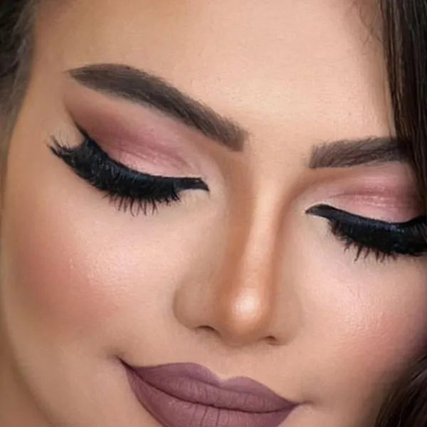 جدیدترین میکاپ با چشم بسته 1404؛ چالش جذاب و پرخنده این روزهای شبکههای اجتماعی ! 25 Makeup with eyes closed 22