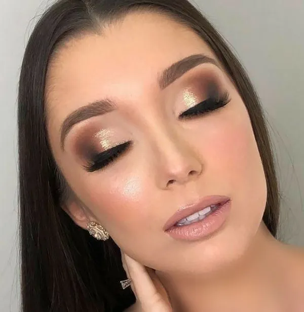 جدیدترین میکاپ با چشم بسته 1404؛ چالش جذاب و پرخنده این روزهای شبکههای اجتماعی ! 34 Makeup with eyes closed 31