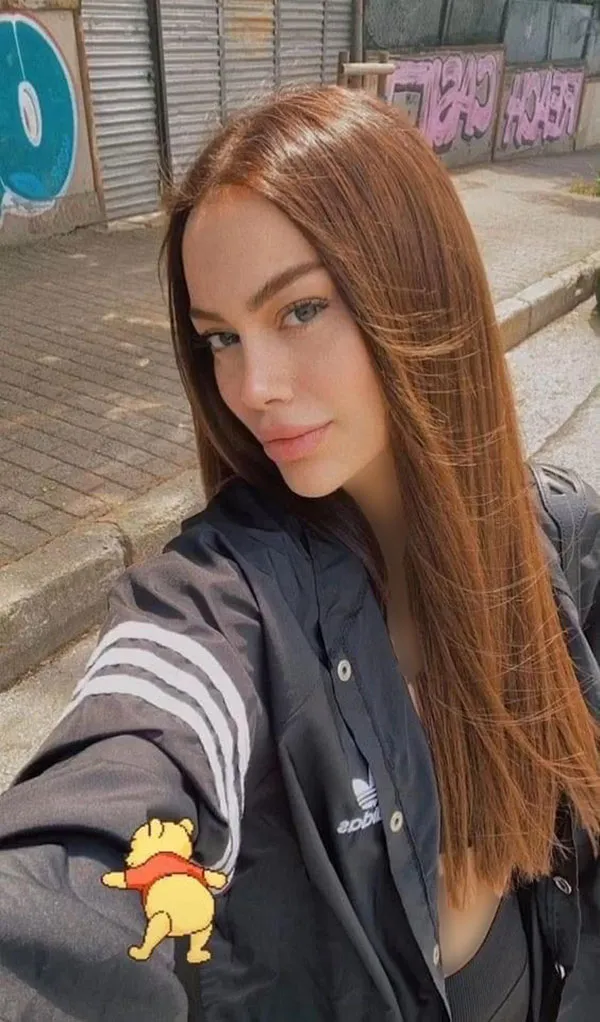 رنگ مو موکا بدون دکلره دخترانه 1404 | رنگ گرمی که این روزا خیلی ترنده! 12 Mocha hair color without bleach 11