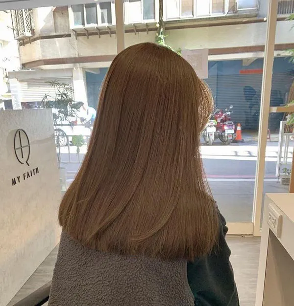 رنگ مو موکا بدون دکلره دخترانه 1404 | رنگ گرمی که این روزا خیلی ترنده! 29 Mocha hair color without bleach 28
