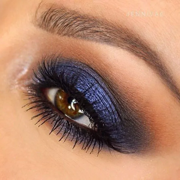 Navy blue eyeshadow 20