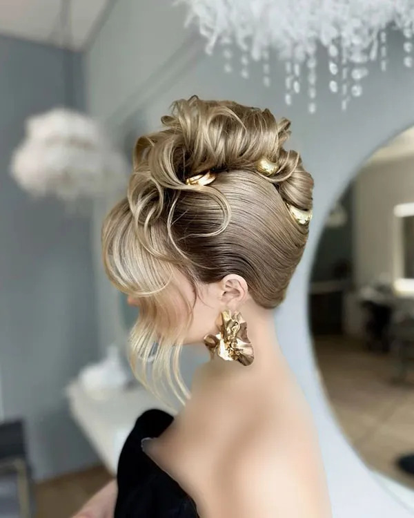 New European chignon models 1