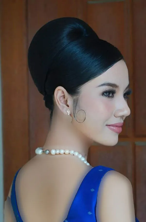 New European chignon models 13