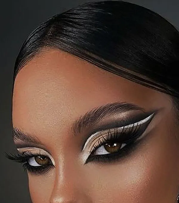 مدل آرایش چشم جدید و شیک دخترانه | ترندهای جذاب 2025 از مینیمال تا فانتزی! 18 New eye makeup 15 1