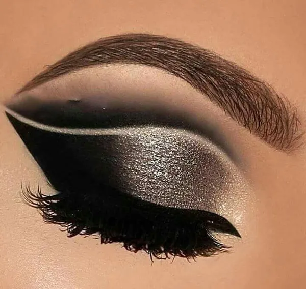 مدل آرایش چشم جدید و شیک دخترانه | ترندهای جذاب 2025 از مینیمال تا فانتزی! 24 New eye makeup 21 1