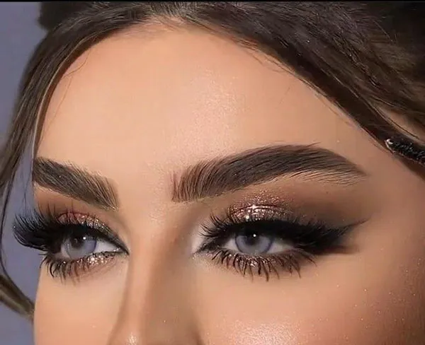 مدل آرایش چشم جدید و شیک دخترانه | ترندهای جذاب 2025 از مینیمال تا فانتزی! 27 New eye makeup 23 1