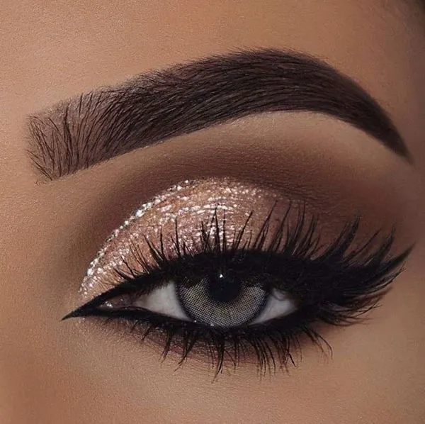 New girls eyeshadow model 2