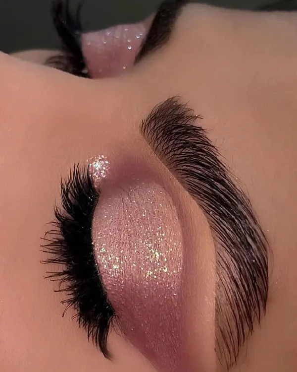 New girls eyeshadow model 24
