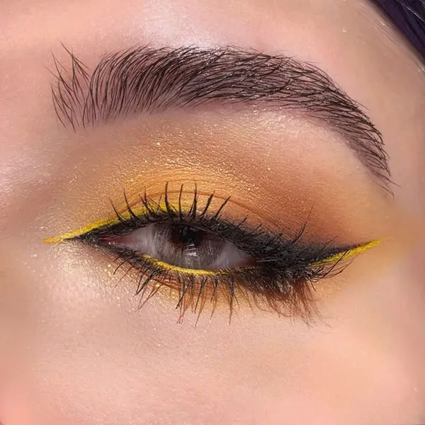 New girls eyeshadow model 31