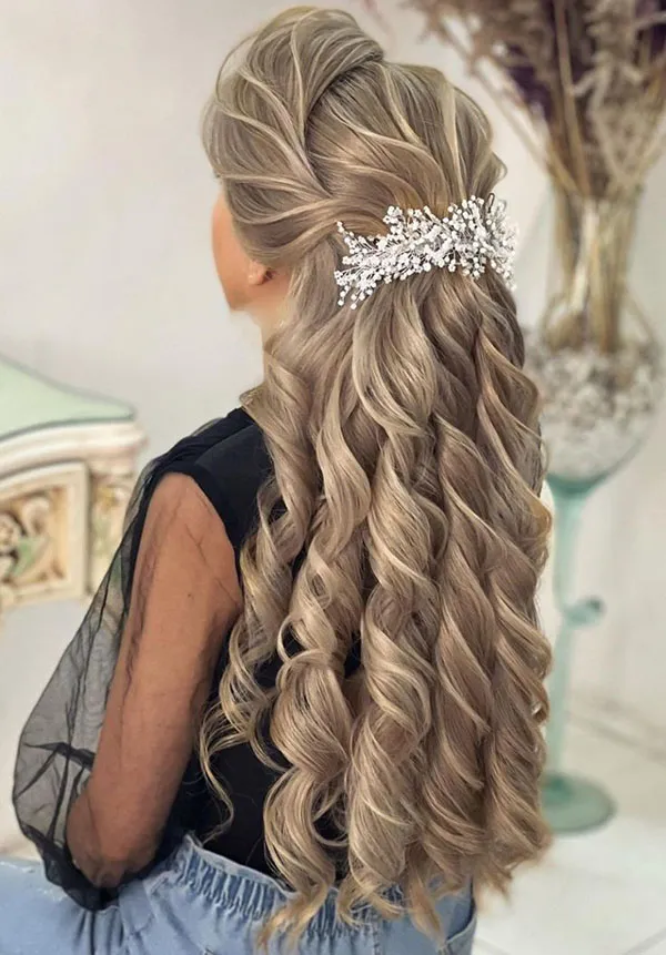 Open hairstyle for wedding 7
