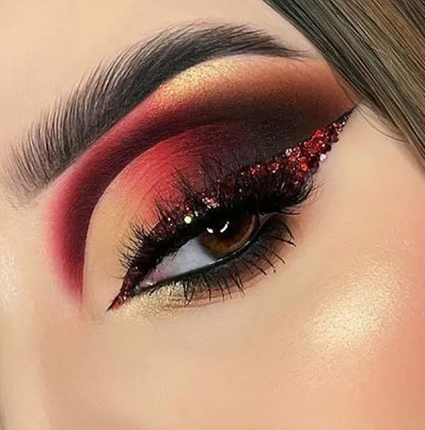 مدل سایه چشم قرمز دخترونه؛ جسورانه ترین ترند میکاپ 2025! 15 Red eye shadow 13