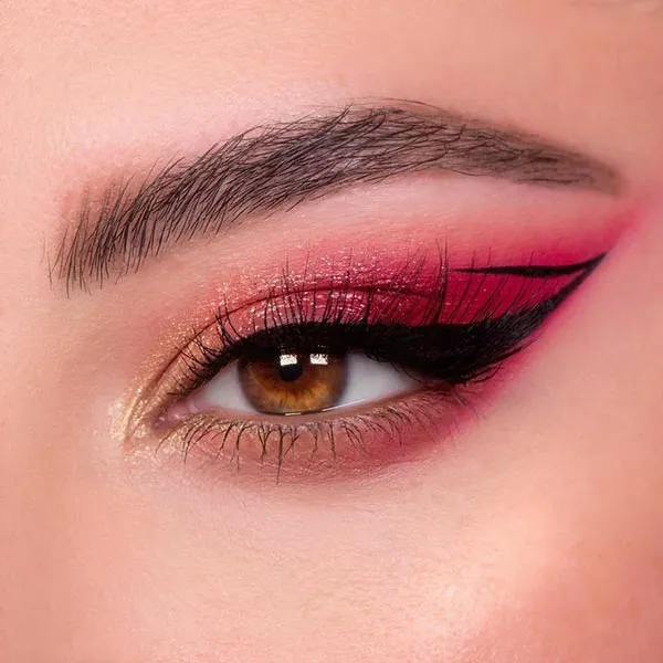 مدل سایه چشم قرمز دخترونه؛ جسورانه ترین ترند میکاپ 2025! 32 Red eye shadow 29