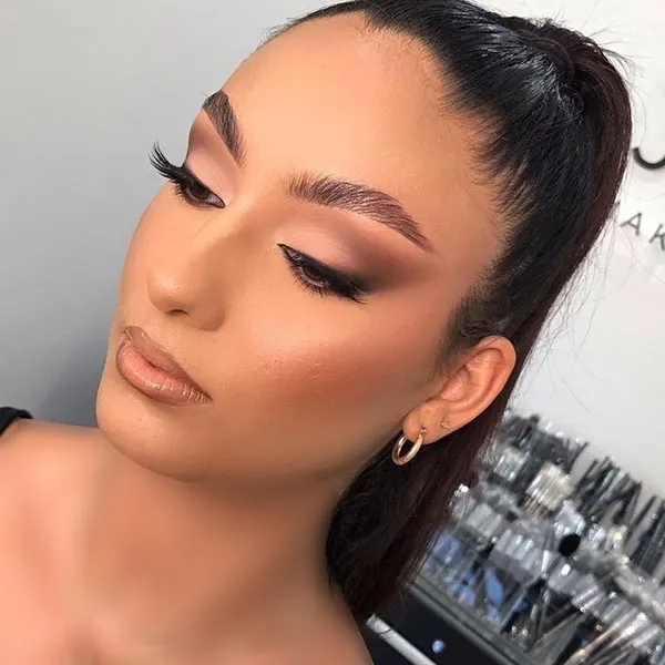 Smokey Light Makeup 11