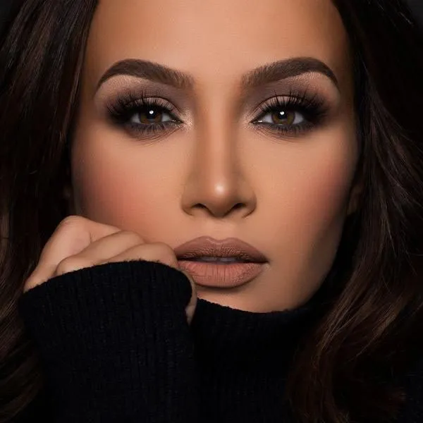 Smokey Light Makeup 13