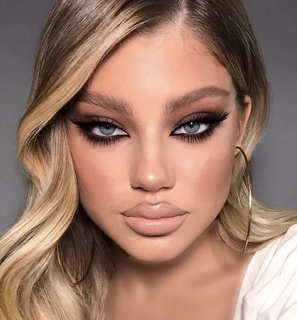 Smokey Light Makeup 2