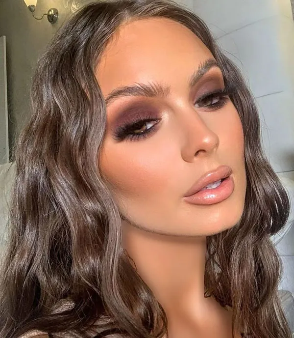 Smokey Light Makeup 20