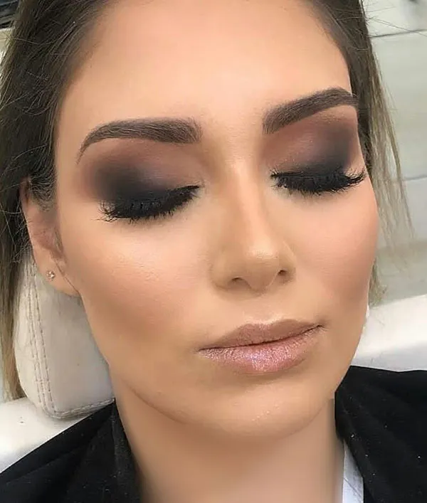 Smokey Light Makeup 5