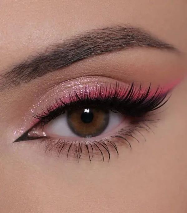 Soft pink eyeshadow 14