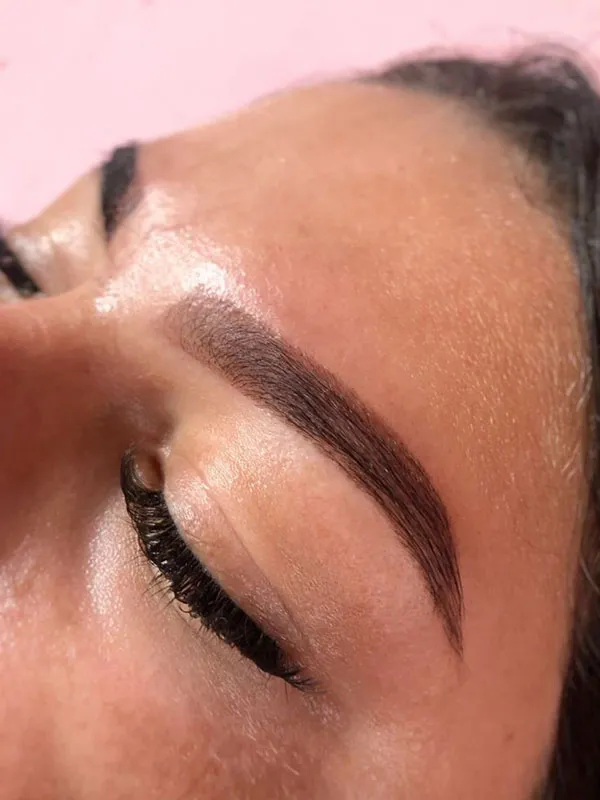 Straight and elongated eyebrow model 2
