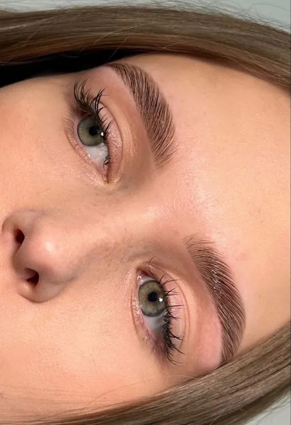 The best eyebrow model 18