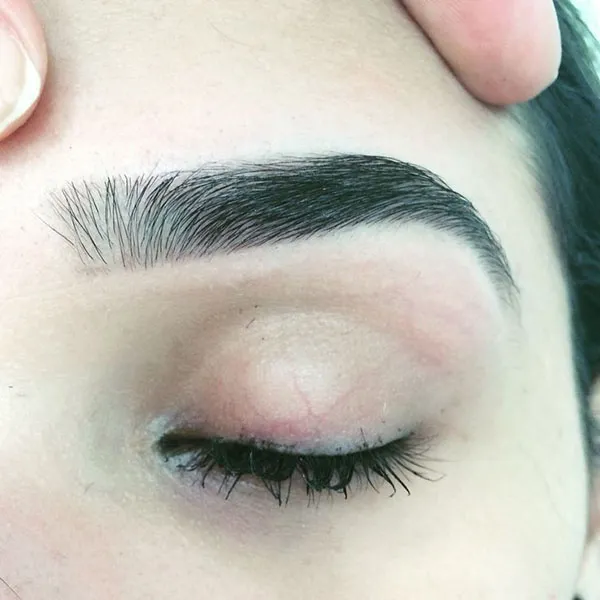 The best eyebrow model 21