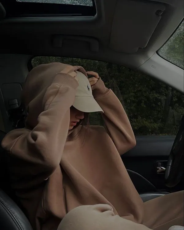 The latest profile picture of a shy girl 5