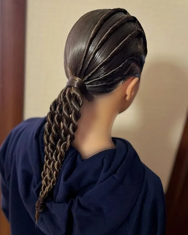مدل موی دخترانه ترند 2025؛ از باب کوتاه تا موجهای رمانتیک! 4 Trendy hairstyles for girls 30