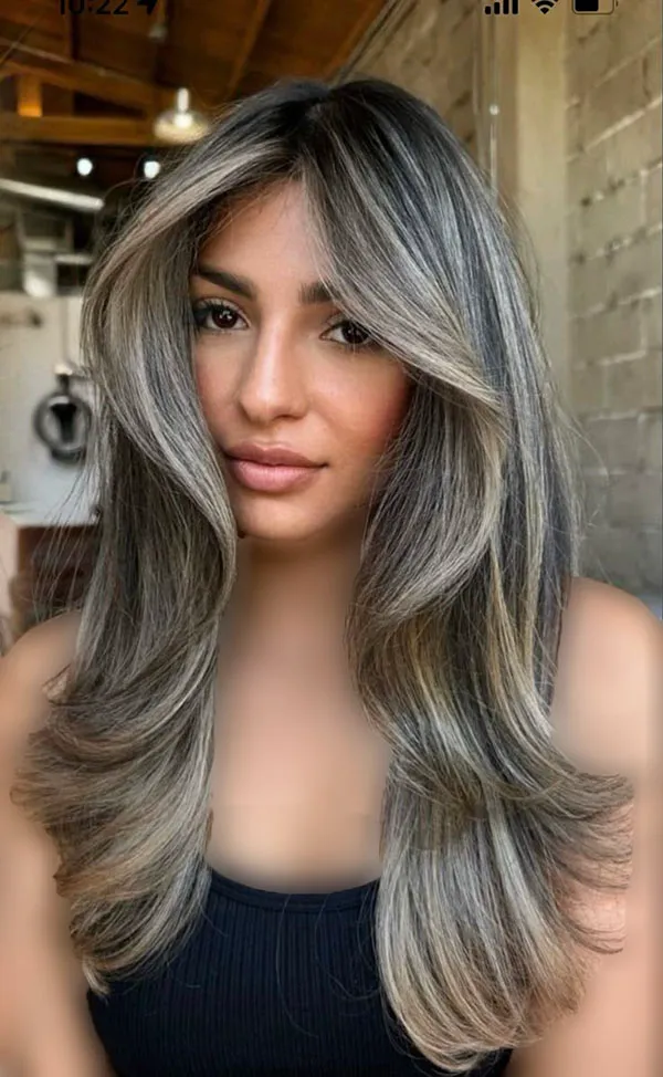 میدونی چه رنگ موی به پوست سبزه میاد؟ جواب اینجاست + راهنمای کامل 2025! 5 What hair color suits green skin 2