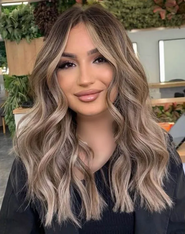 میدونی چه رنگ موی به پوست سبزه میاد؟ جواب اینجاست + راهنمای کامل 2025! 9 What hair color suits green skin 31