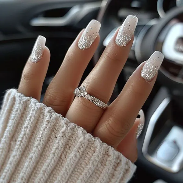 نمونه طرح ناخن عروس سفید اکلیلی | 35 انتخاب شیک و درخشان برای شب خاص تو ! 25 White bridal nail design with wreath 22