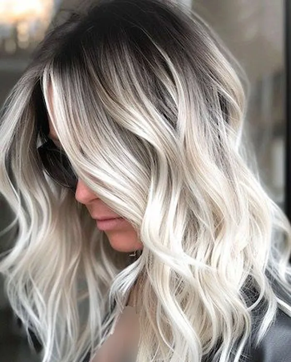 رنگ مو هایلایت تیره و روشن | 30 ترکیب خاص برای موهای جذاب و استایلی متفاوت 16 hair highlight dark light diakoland photo 13