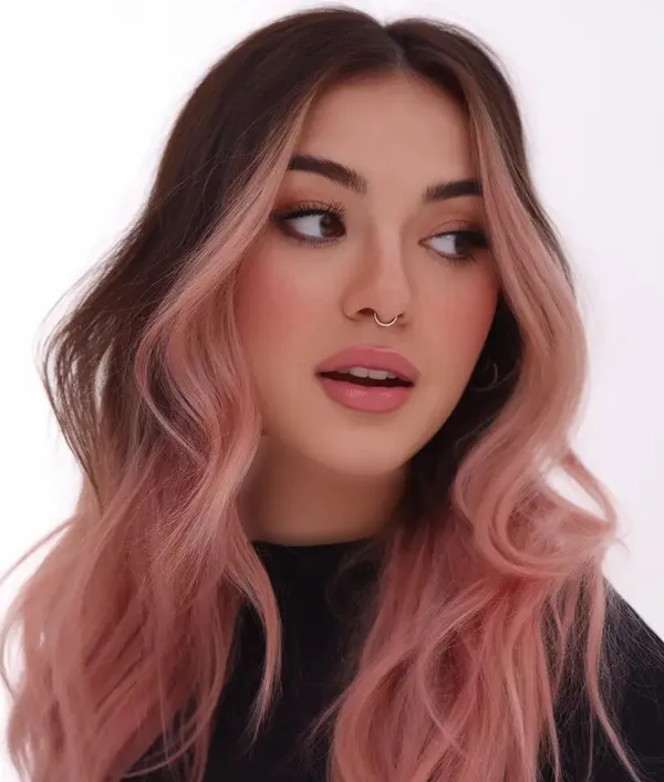 رنگ مو هایلایت تیره و روشن | 30 ترکیب خاص برای موهای جذاب و استایلی متفاوت 31 hair highlight dark light diakoland photo 30