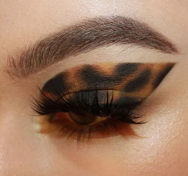 leopard shadow 14