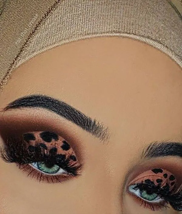 leopard shadow 16