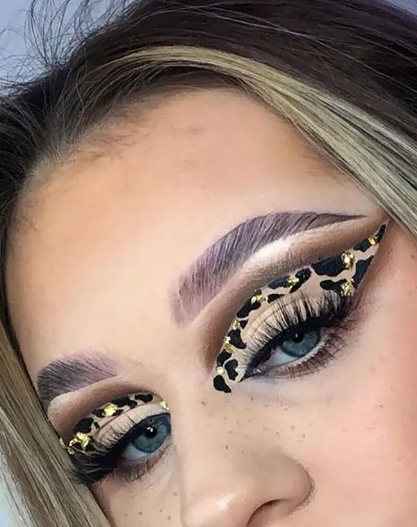 leopard shadow 32