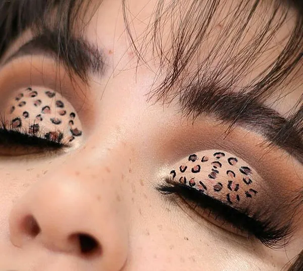 leopard shadow 4