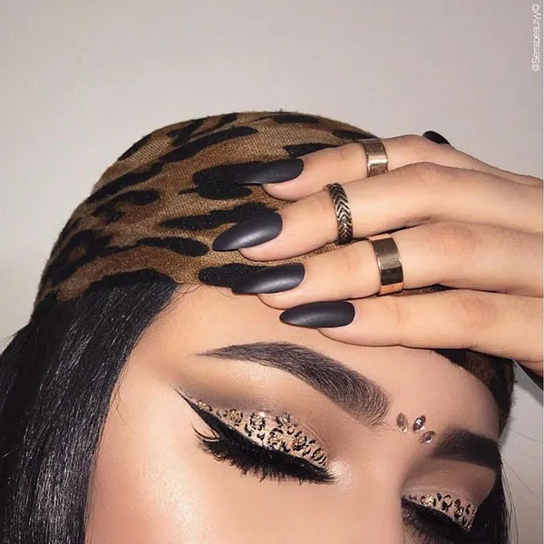 leopard shadow 5