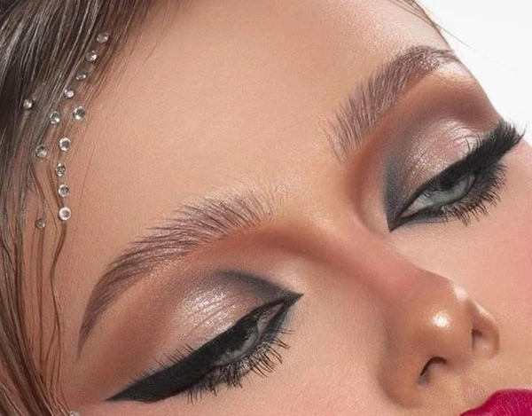 37 سایه چشم کشیده دخترانه | برای همه فرم چشم، طبیعی، لایت و حرفه ای! 30 long eye shadow 26