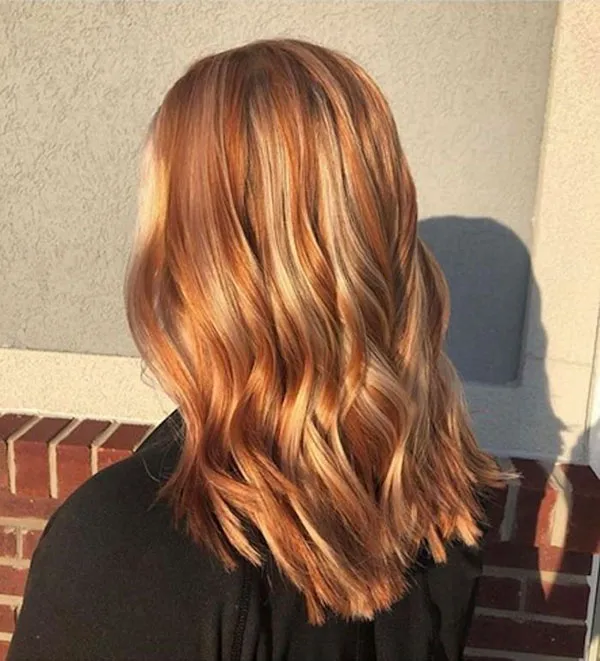 مدل رنگ مو کهربایی دخترانه؛ ترند گرم و درخشان 2025 25 Amber hair color 22