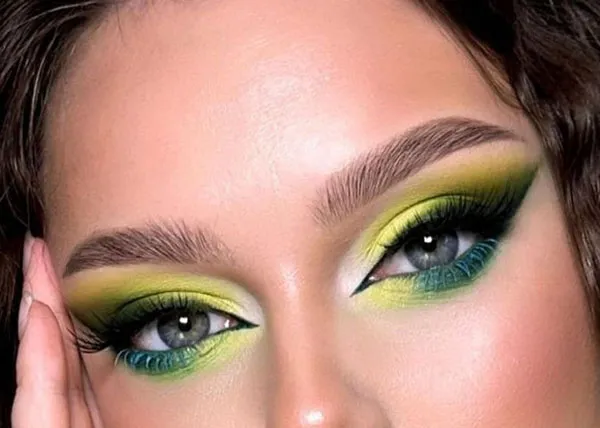 Attractive eye makeup photo 23